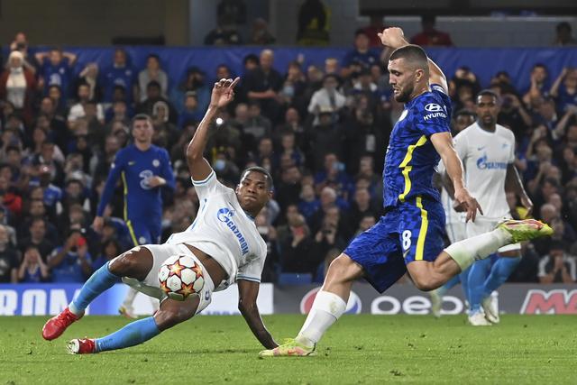 又见穆里尼奥时刻 一人搅乱欧冠全局 狂人闪回