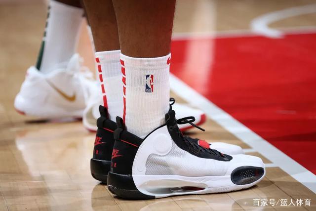 浙江10连胜送四川20连败 上海力克福建4连胜